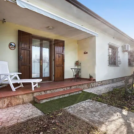 Casa Tra Gli Ulivi Vicino Al Mare Vakantiehuis