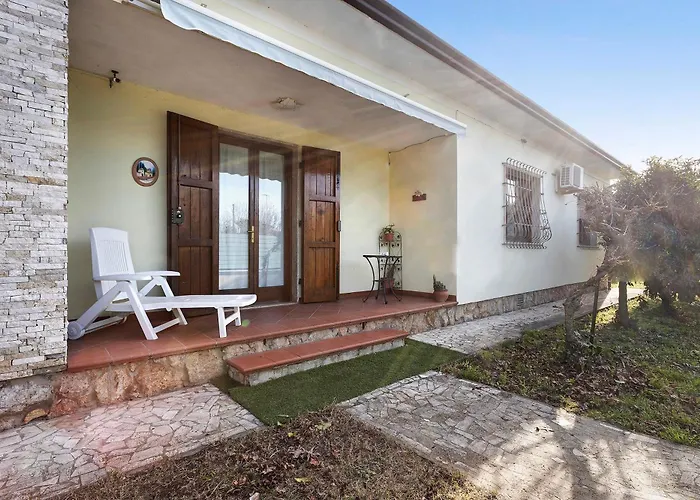 Casa Tra Gli Ulivi Vicino Al Mare Ferienhaus